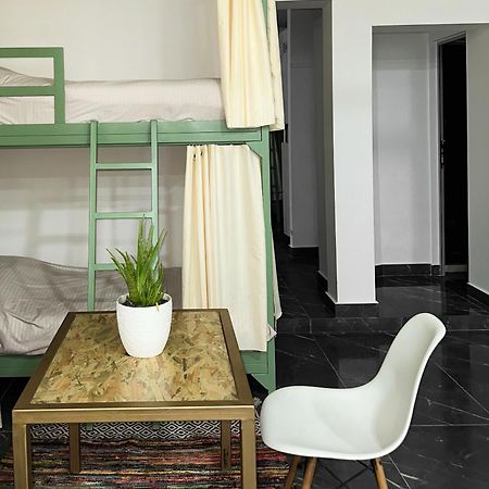 Canarin Hostel Shkodër Extérieur photo