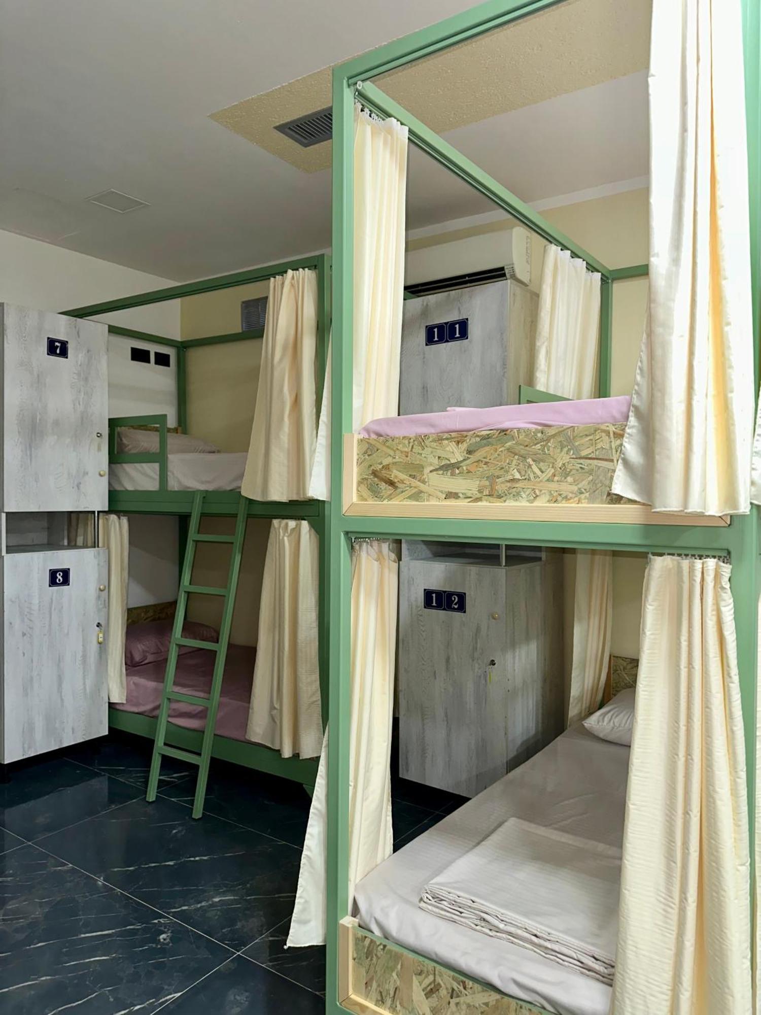 Canarin Hostel Shkodër Extérieur photo